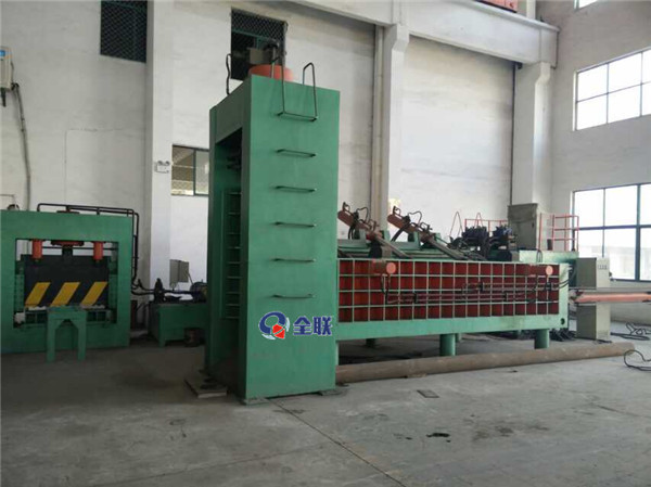 龍門(men)剪切(qie)機