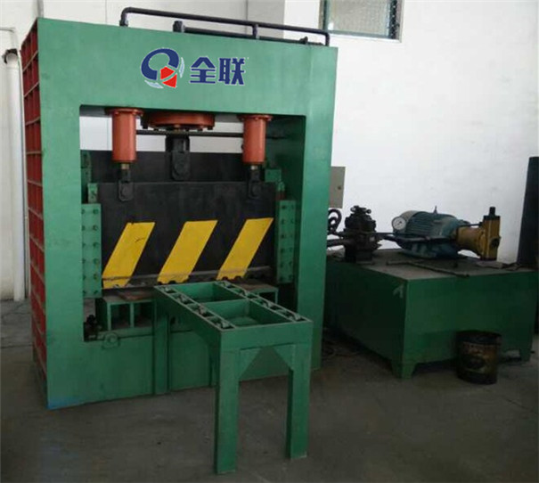 液壓龍(long)門剪切(qie)機 液(ye)壓龍門(men)剪切機(ji)