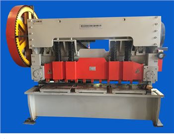 Q11-22X2500電動機械(xie)剪闆機