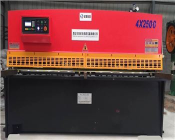 液(ye)壓剪闆機(ji)的正常維(wei)護保養方(fang)法