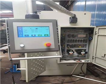 普通液壓(ya)折彎機改(gai)造成數控(kong)折彎機